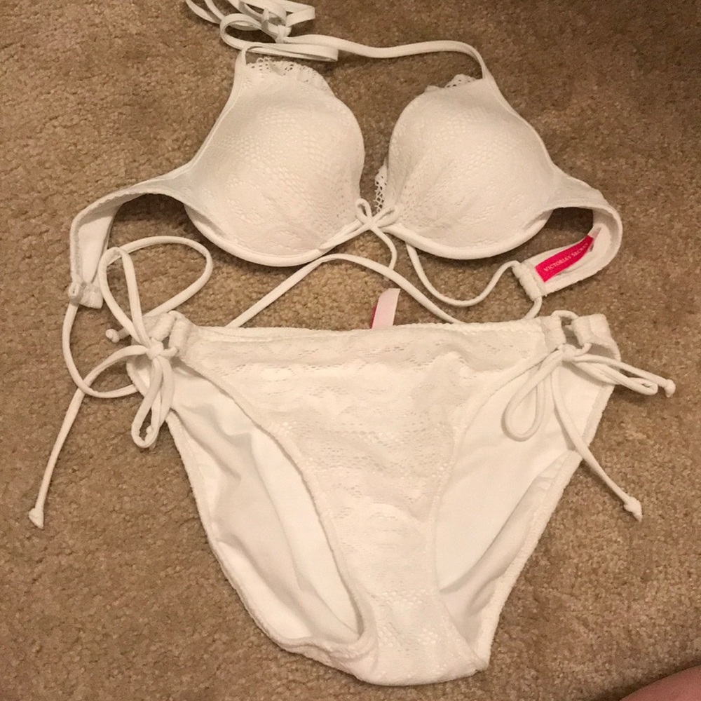 Victoria’s Secret bathing suit, 34 B